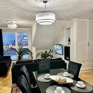Szafarnia Delux Gdańsk